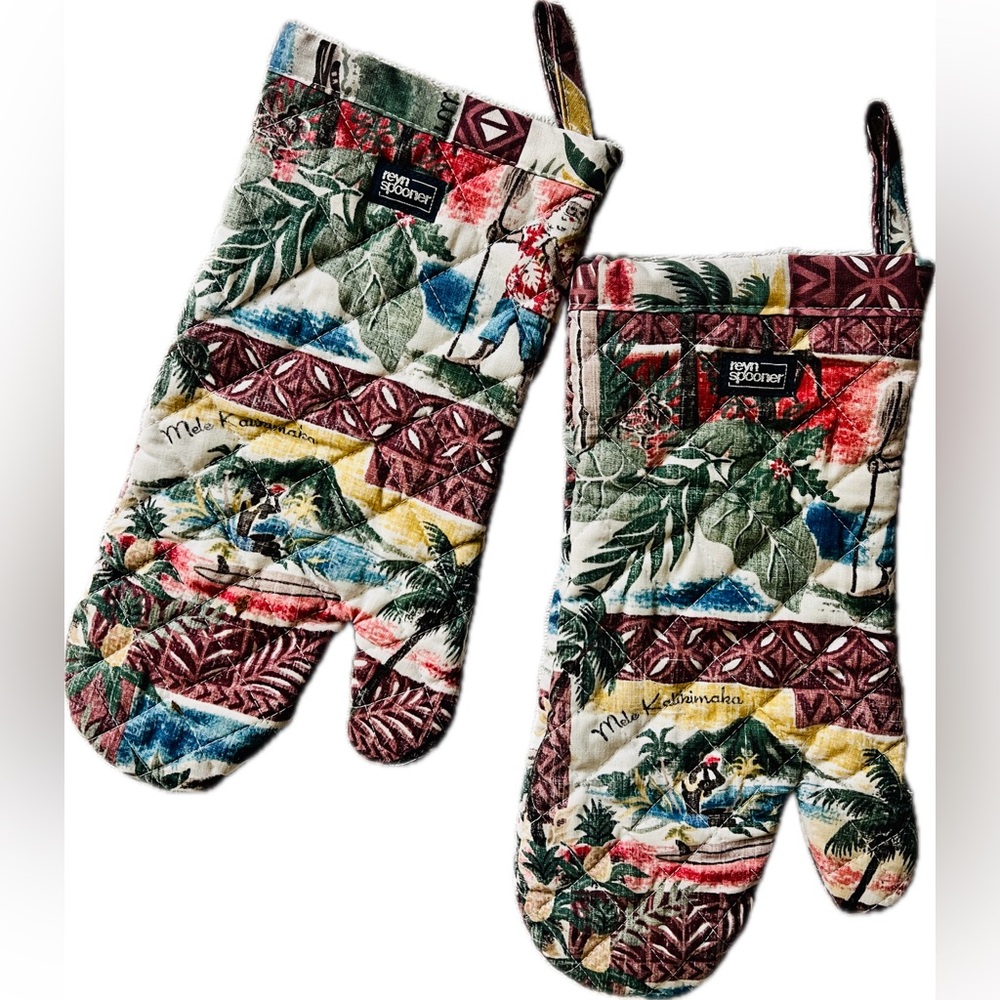 Reyn Spooner Xmas Oven Mitts